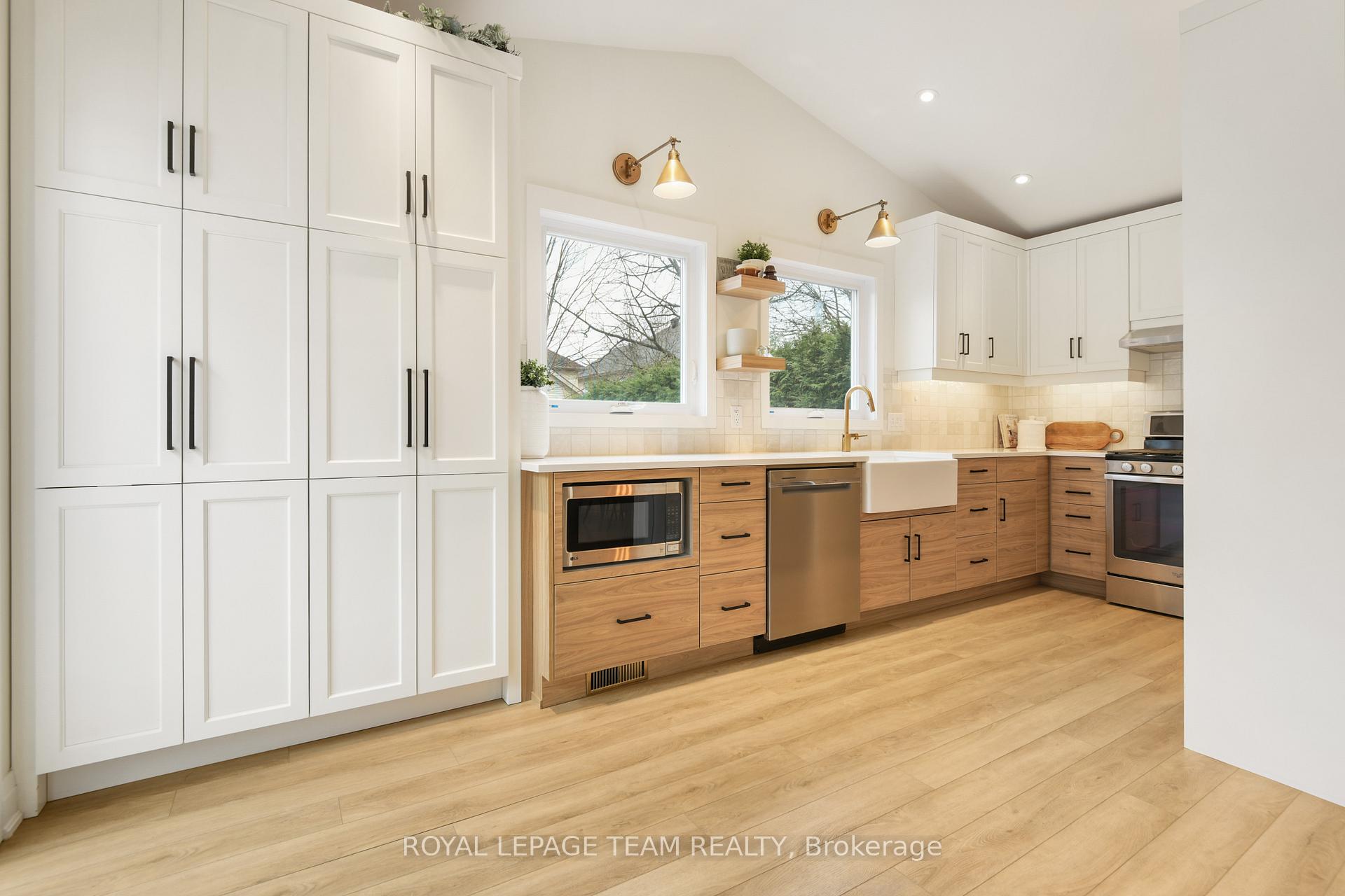 Photo 11 of 34 Bridle Park Drive, Ottawa, Kanata - Bridlewood — HOMEH