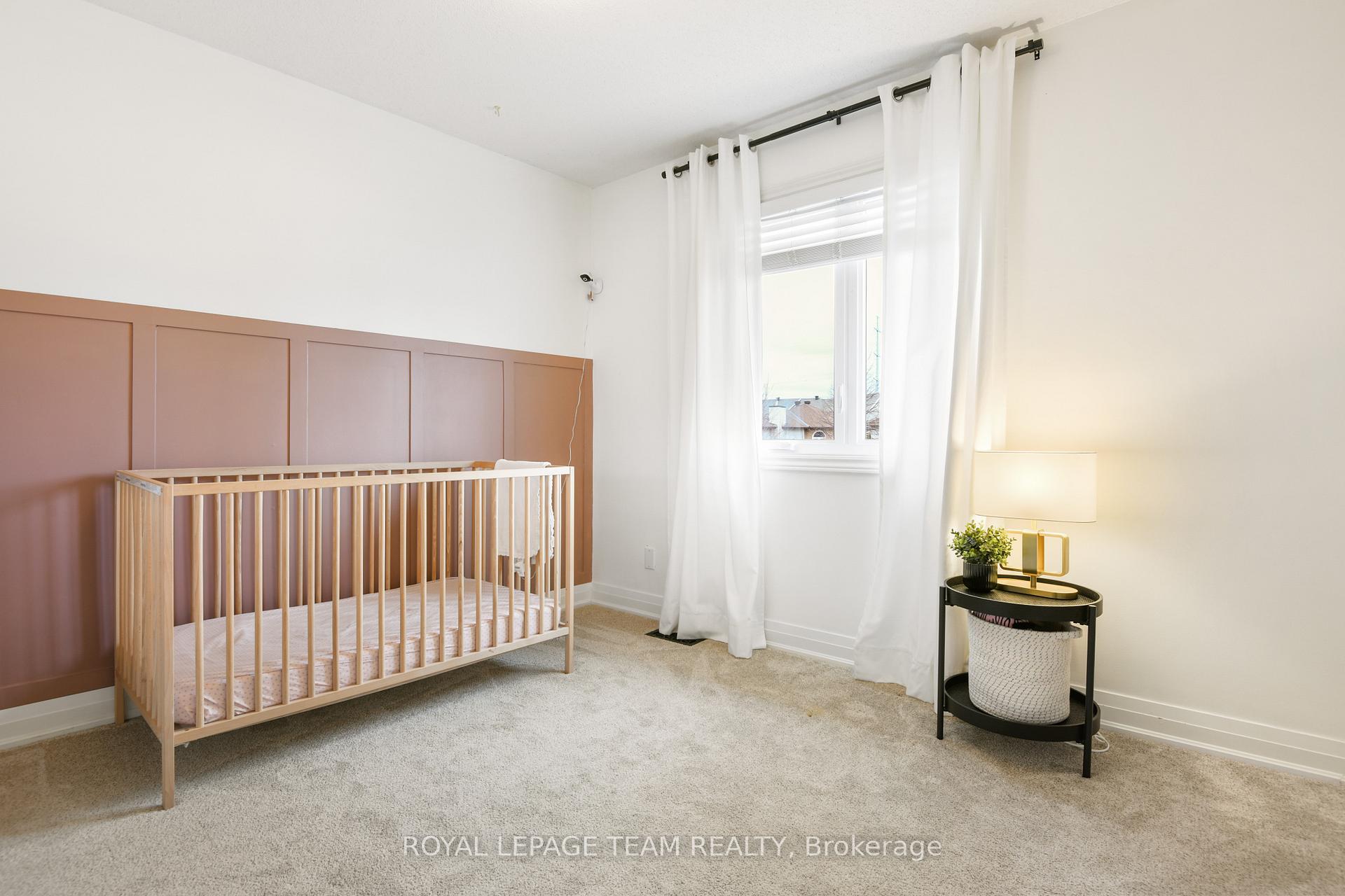 Photo 20 of 34 Bridle Park Drive, Ottawa, Kanata - Bridlewood — HOMEH