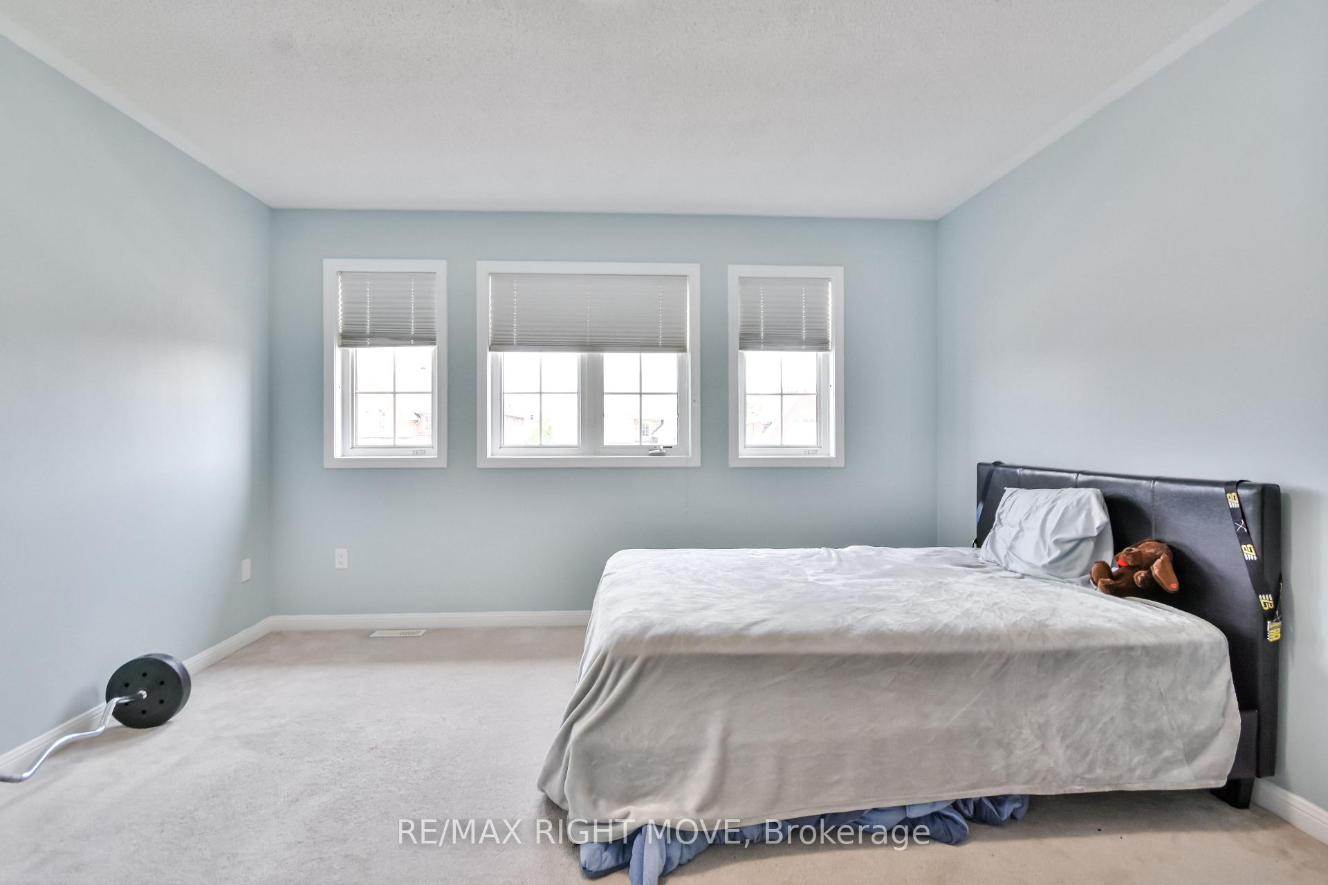 Photo 28 of 132 The Queensway, Barrie, Innis-Shore — HOMEH