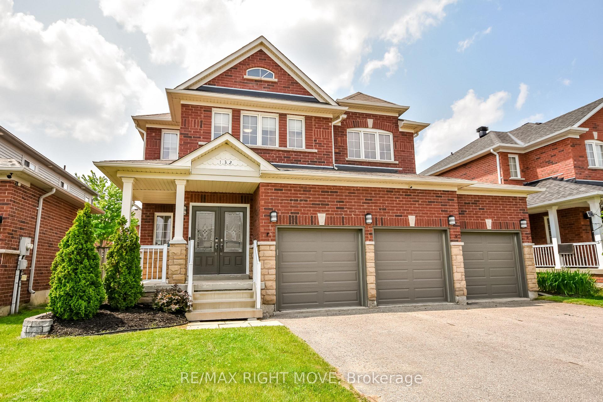 Photo 44 of 132 The Queensway, Barrie, Innis-Shore — HOMEH