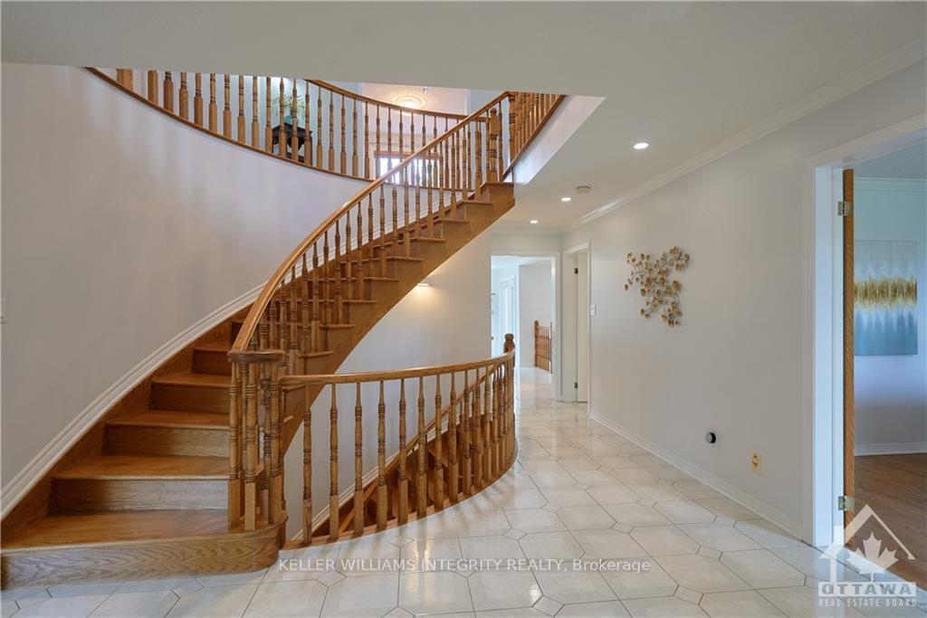 Photo 4 of 42 Marchbrook Circle, Ottawa, Kanata - Rural Kanata (Central) — HOMEH