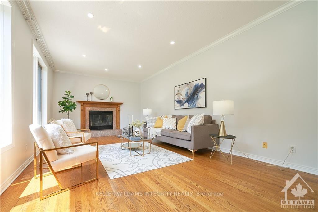 Photo 11 of 42 Marchbrook Circle, Ottawa, Kanata - Rural Kanata (Central) — HOMEH