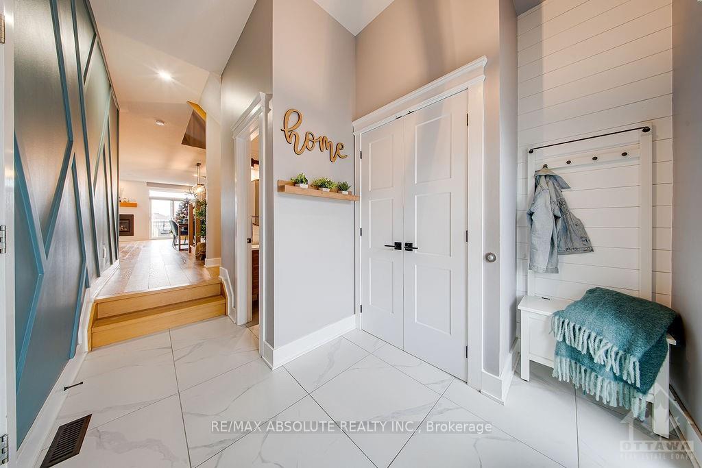 Photo 2 of 1120 Northgraves Crescent, Ottawa, Kanata - Emerald Meadows/Trailwest — HOMEH