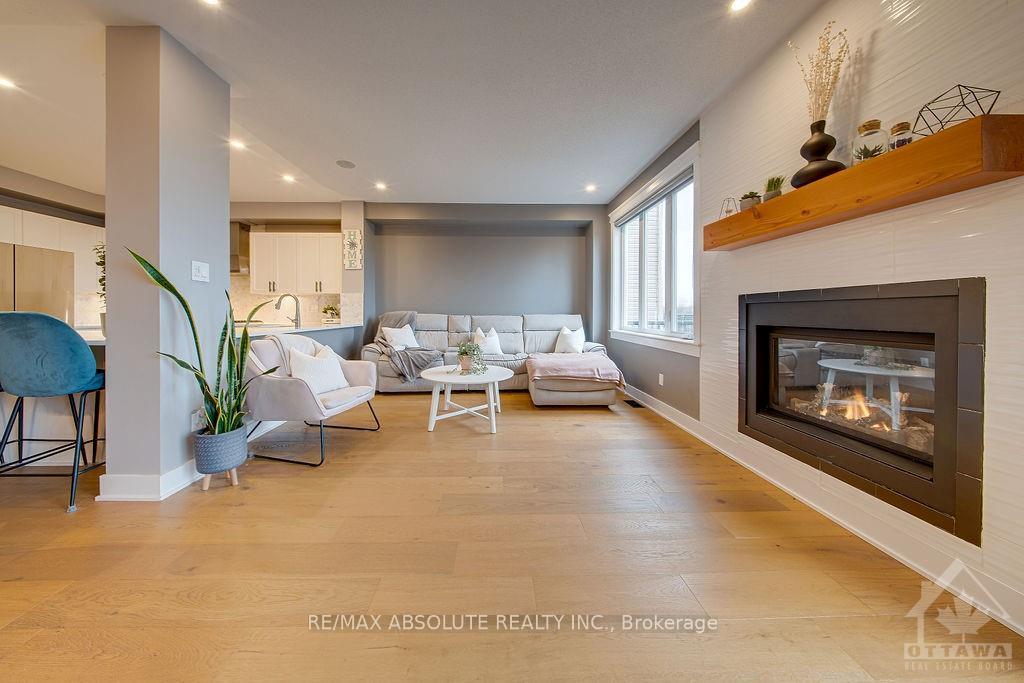 Photo 11 of 1120 Northgraves Crescent, Ottawa, Kanata - Emerald Meadows/Trailwest — HOMEH
