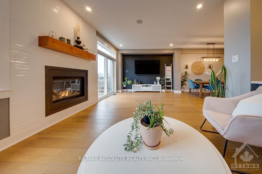 Photo 14 of 1120 Northgraves Crescent, Ottawa, Kanata - Emerald Meadows/Trailwest — HOMEH
