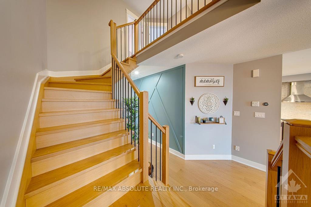 Photo 17 of 1120 Northgraves Crescent, Ottawa, Kanata - Emerald Meadows/Trailwest — HOMEH
