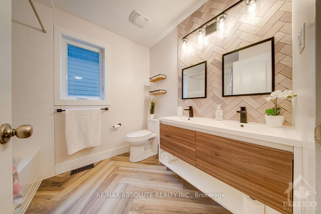 Photo 22 of 1120 Northgraves Crescent, Ottawa, Kanata - Emerald Meadows/Trailwest — HOMEH