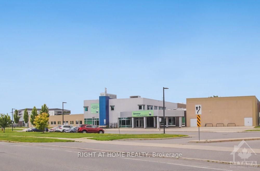 Photo 30 of 20 Bridgestone Drive, Ottawa, Kanata - Emerald Meadows/Trailwest — HOMEH