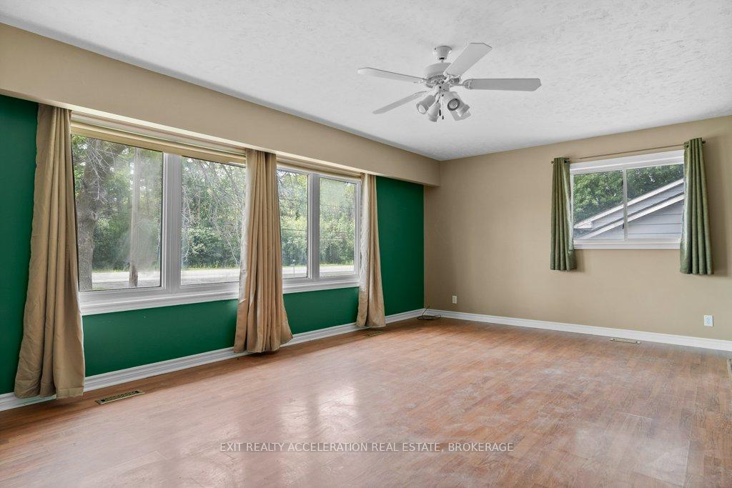 Photo 7 of 4505 Old Highway 2, Belleville, Belleville Ward — HOMEH