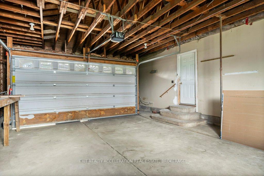 Photo 20 of 4505 Old Highway 2, Belleville, Belleville Ward — HOMEH
