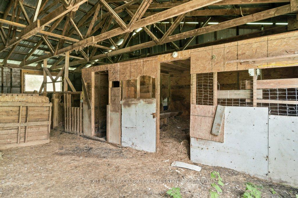 Photo 35 of 4505 Old Highway 2, Belleville, Belleville Ward — HOMEH