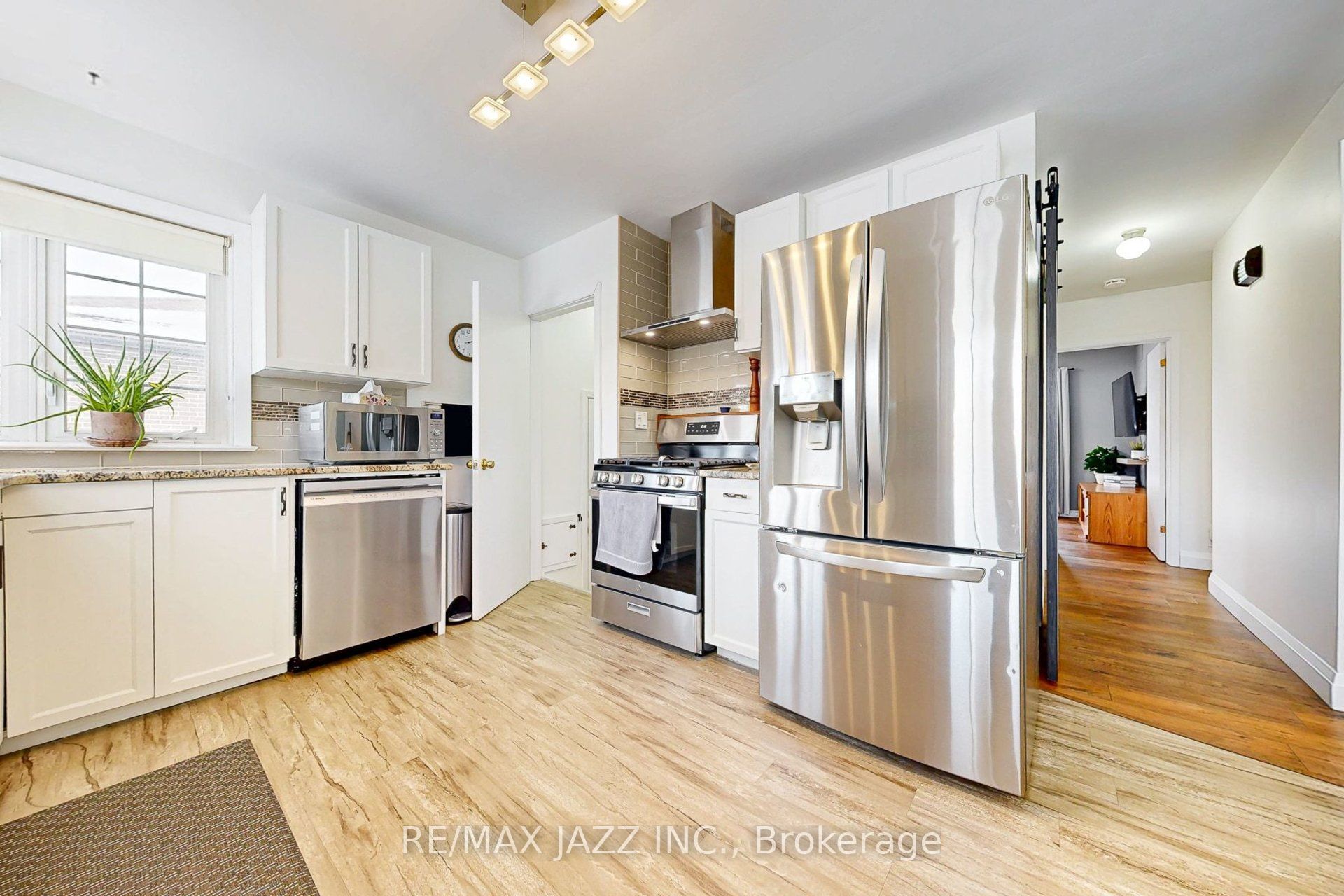 Photo 60 of 579 Bond Street E, Oshawa, Eastdale — HOMEH