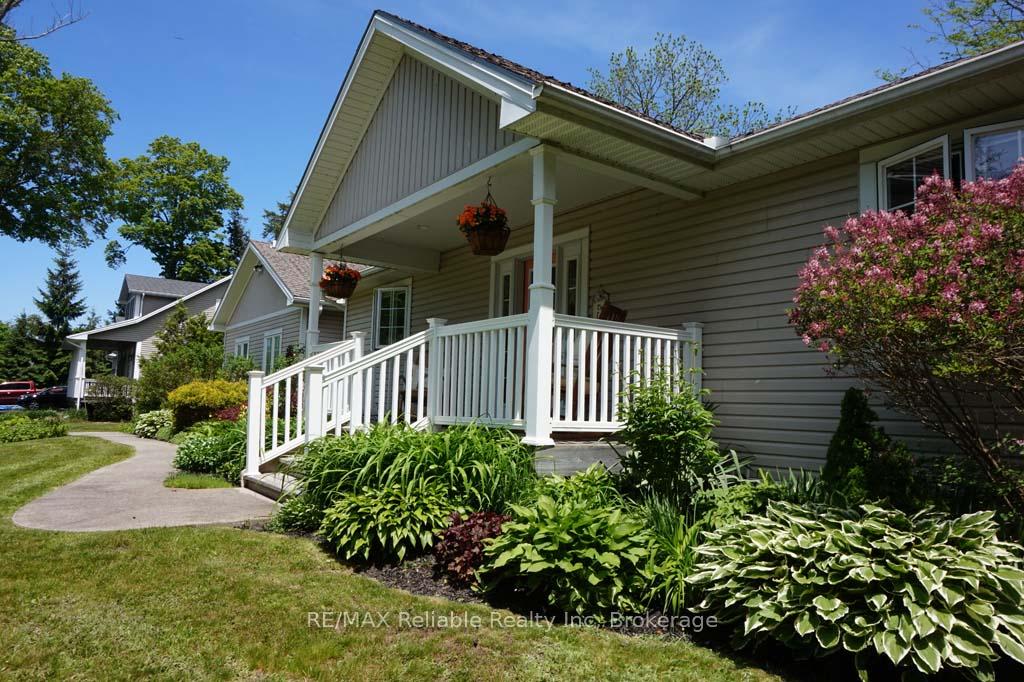Photo 3 of 22 Eugene Street, Bluewater, Bayfield — HOMEH