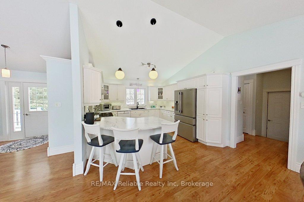 Photo 10 of 22 Eugene Street, Bluewater, Bayfield — HOMEH