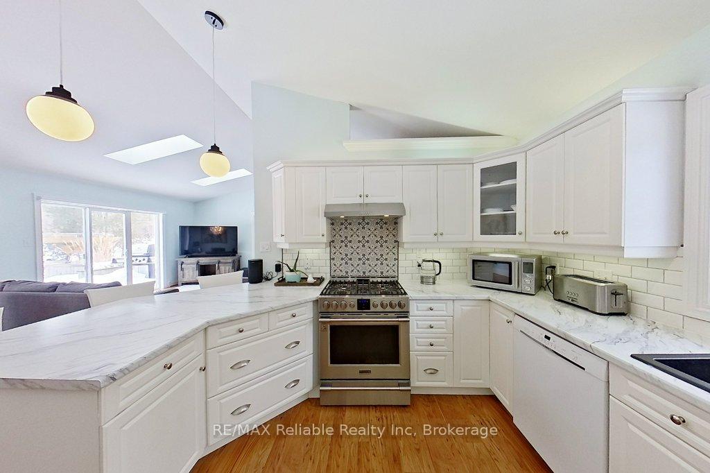 Photo 12 of 22 Eugene Street, Bluewater, Bayfield — HOMEH