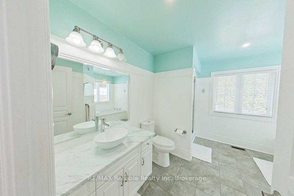 Photo 23 of 22 Eugene Street, Bluewater, Bayfield — HOMEH