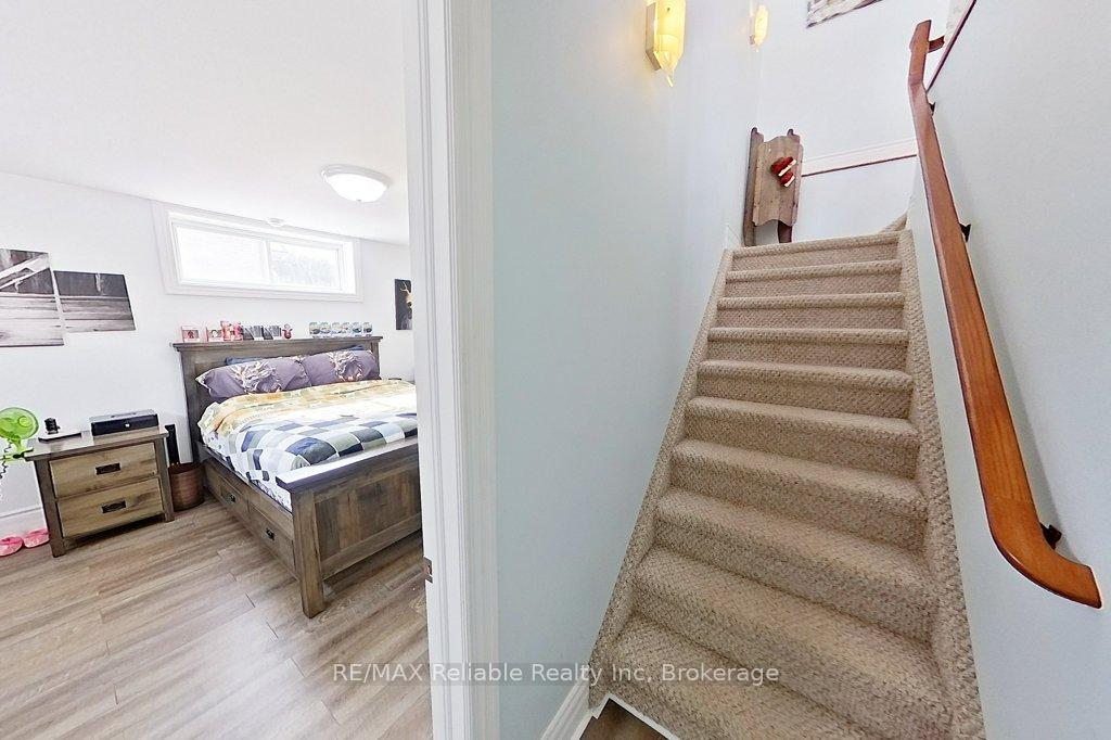 Photo 43 of 22 Eugene Street, Bluewater, Bayfield — HOMEH