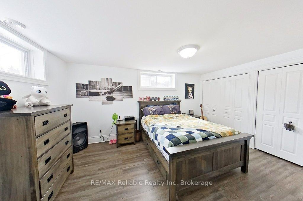 Photo 32 of 22 Eugene Street, Bluewater, Bayfield — HOMEH