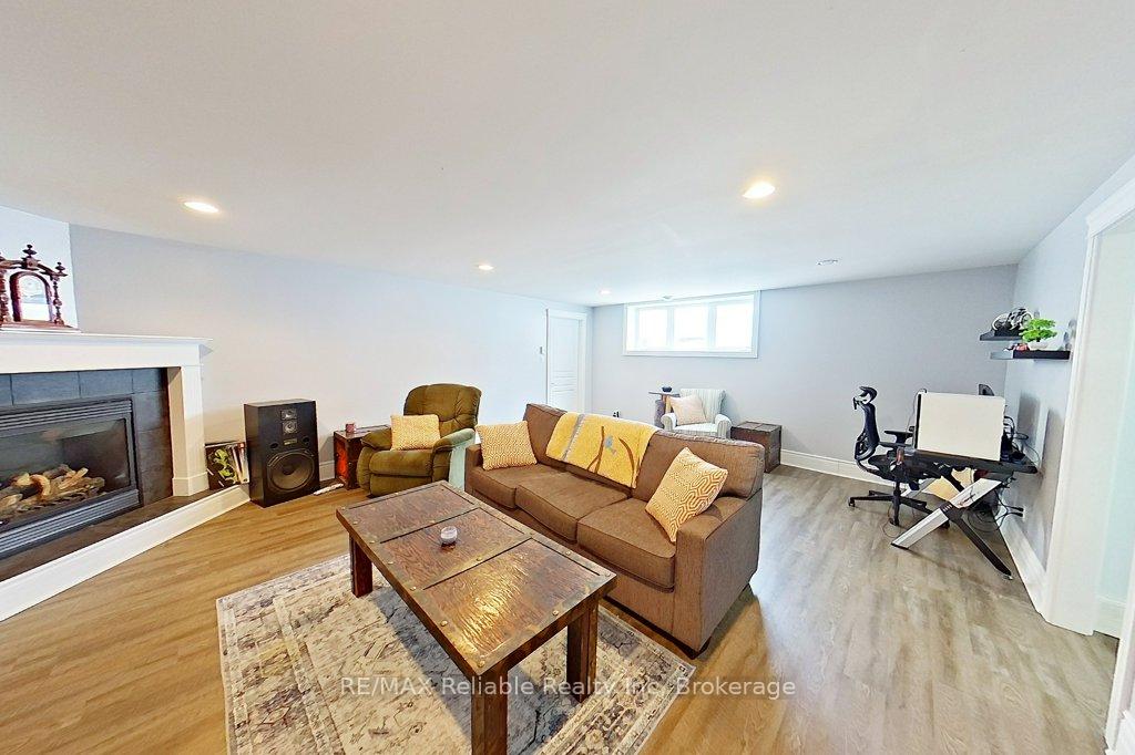 Photo 30 of 22 Eugene Street, Bluewater, Bayfield — HOMEH