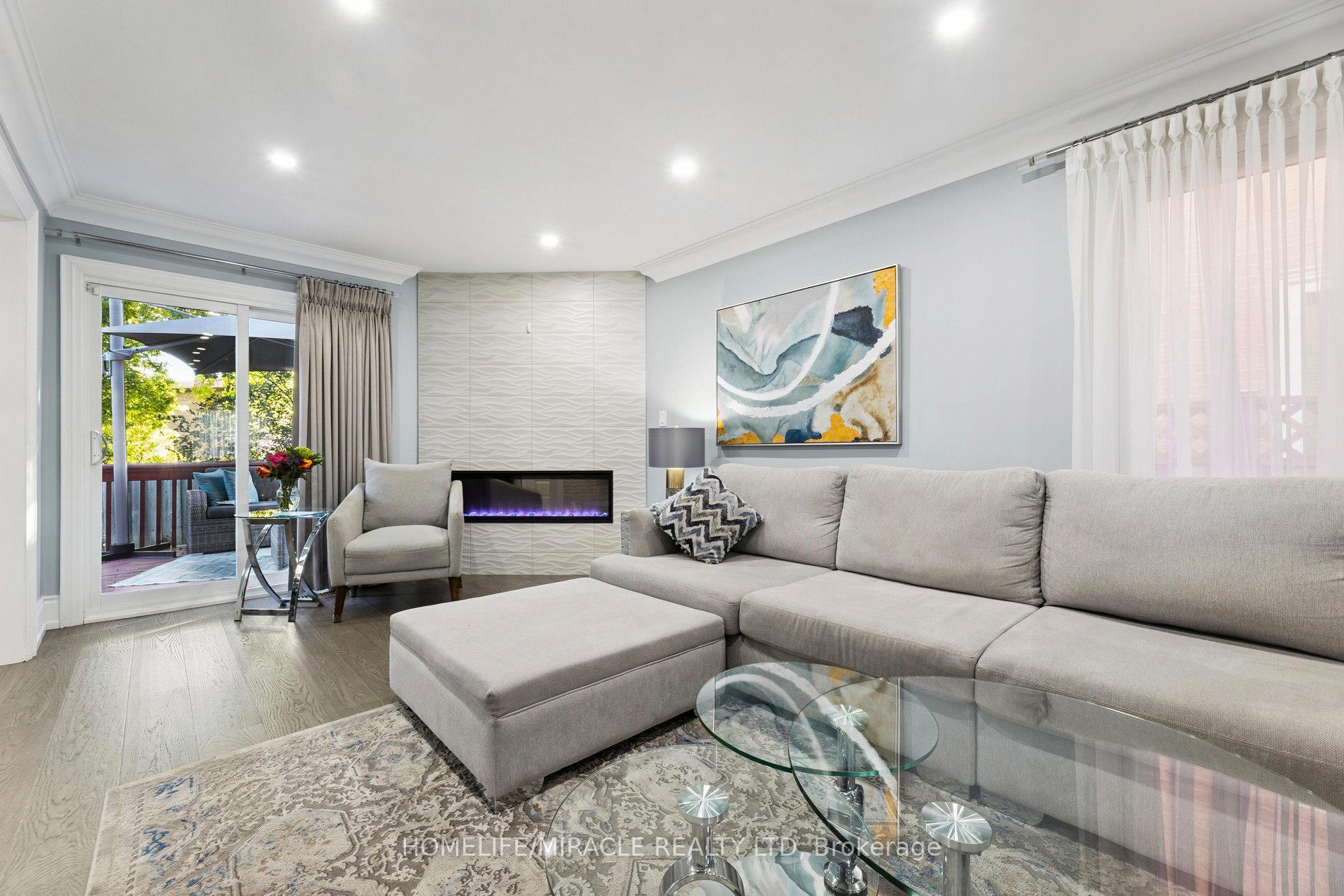 Photo 10 of 33 Ritchie Avenue, Ajax, Central — HOMEH