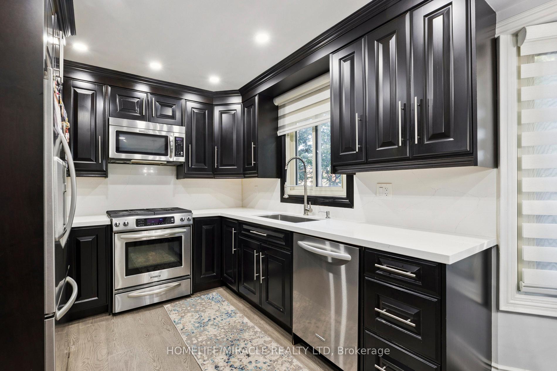 Photo 15 of 33 Ritchie Avenue, Ajax, Central — HOMEH