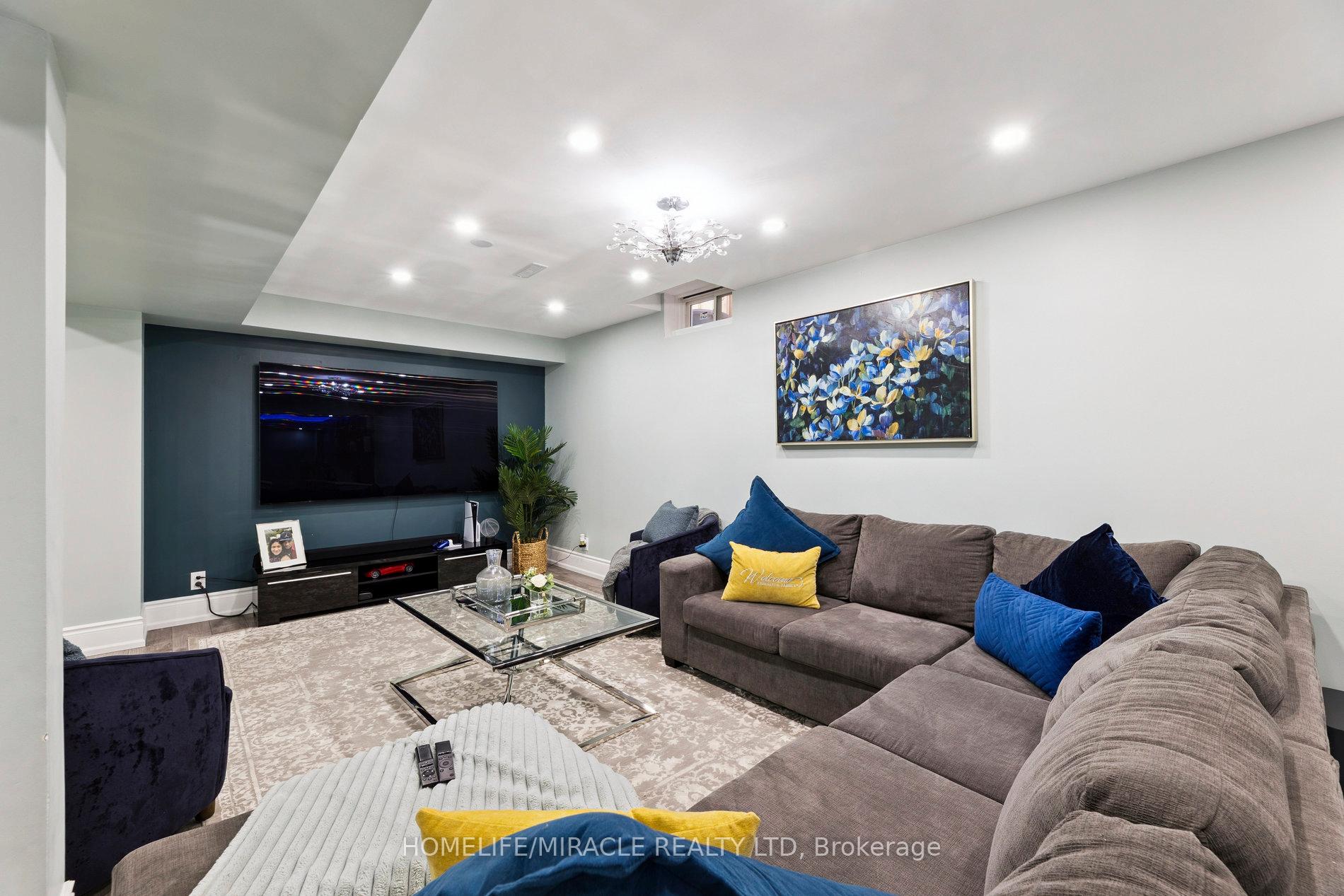 Photo 40 of 33 Ritchie Avenue, Ajax, Central — HOMEH
