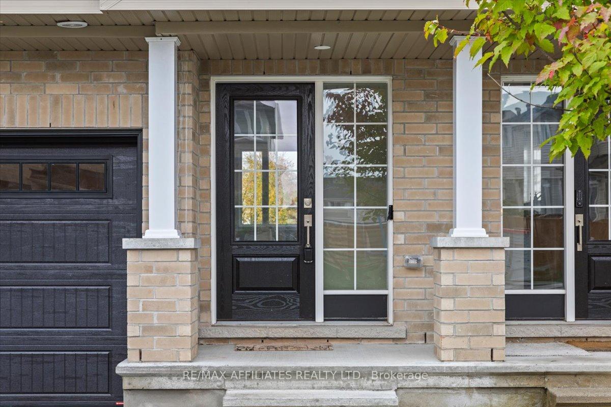 Photo 4 of 200 Hooper Street, Carleton Place — HOMEH