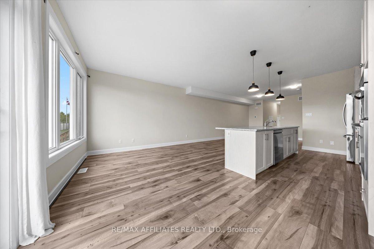 Photo 11 of 200 Hooper Street, Carleton Place — HOMEH