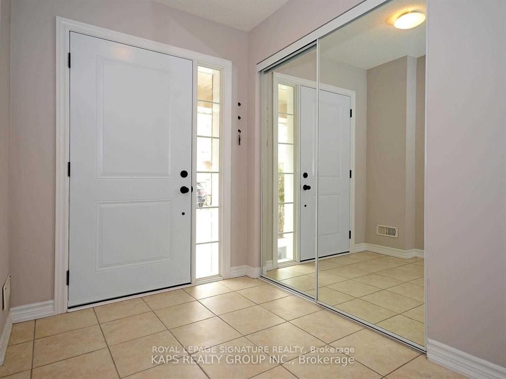 Photo 2 of Unit 64, 165 Hamsphire Way, Milton, Dempsey — HOMEH