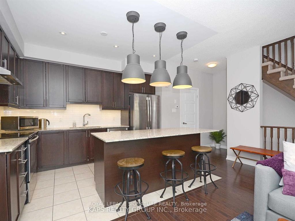 Photo 4 of Unit 64, 165 Hamsphire Way, Milton, Dempsey — HOMEH