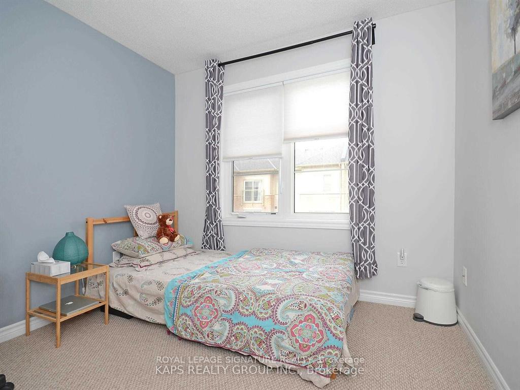 Photo 10 of Unit 64, 165 Hamsphire Way, Milton, Dempsey — HOMEH
