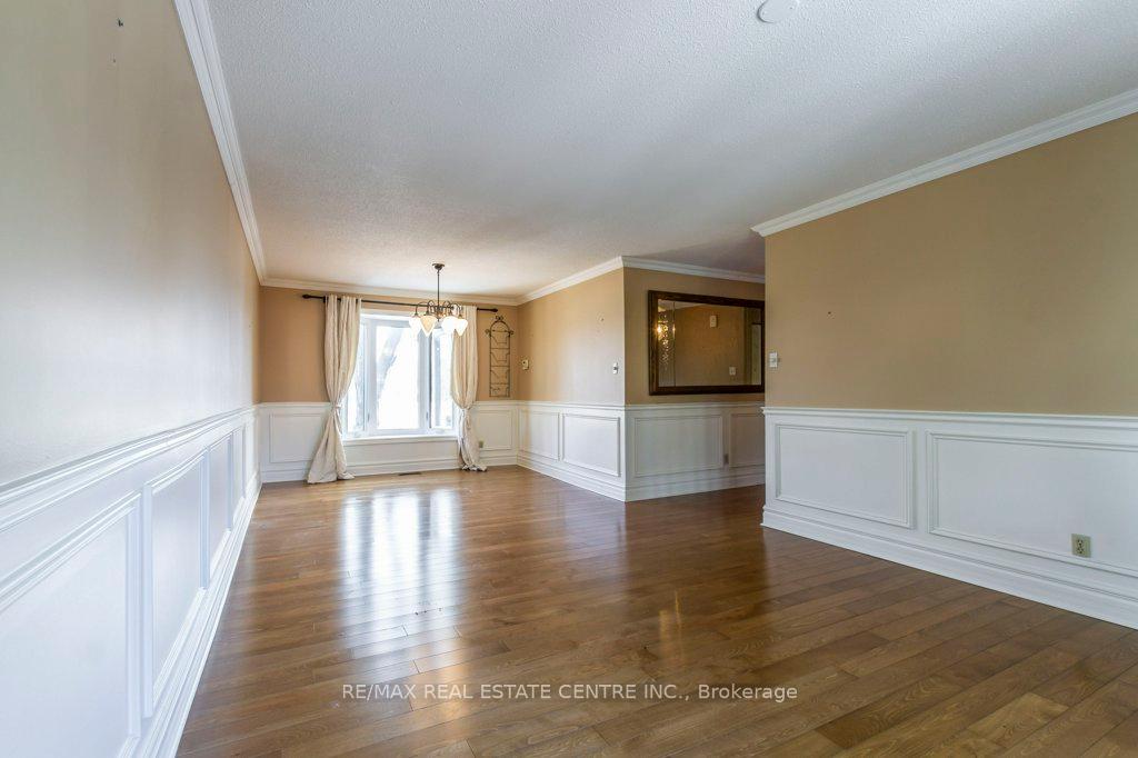 Photo 9 of 845 Willow Avenue, Milton, Dorset Park — HOMEH