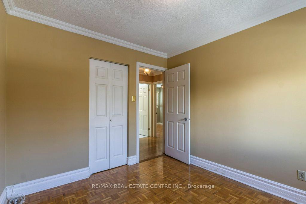 Photo 25 of 845 Willow Avenue, Milton, Dorset Park — HOMEH