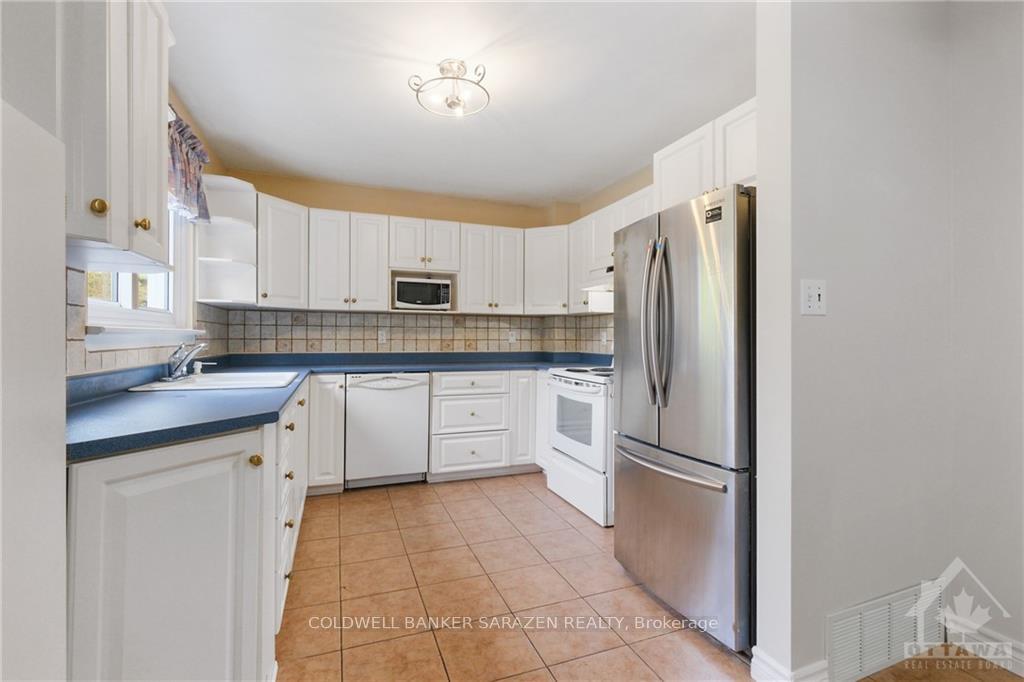 Photo 10 of 17 Winchester Drive, Ottawa, Kanata - Glencairn/Hazeldean — HOMEH