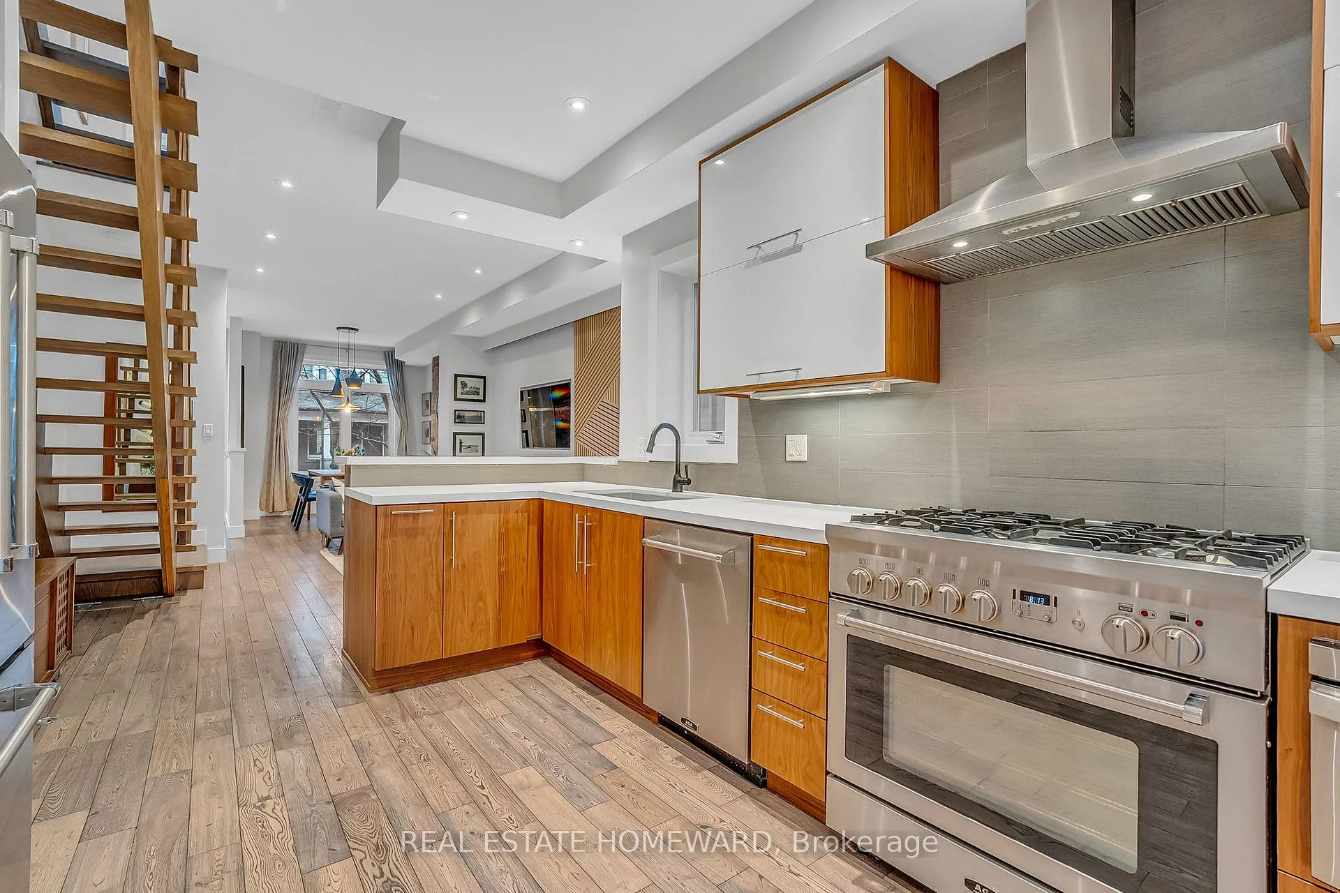 Photo 6 of 3 Howie Avenue, Toronto, South Riverdale — HOMEH