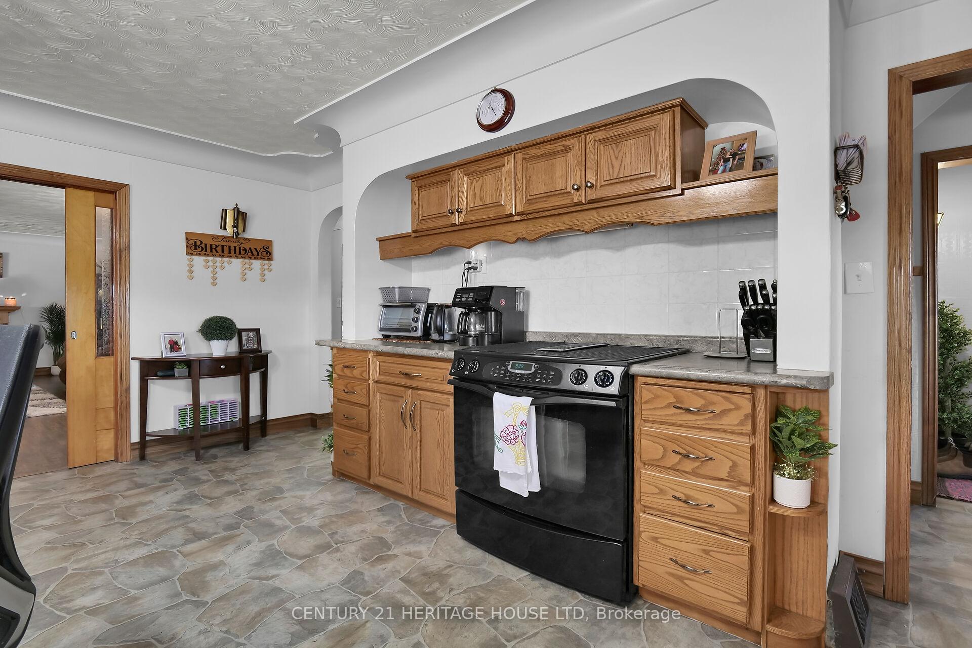 Photo 6 of 8835 Plank Road, Bayham, Rural Bayham — HOMEH