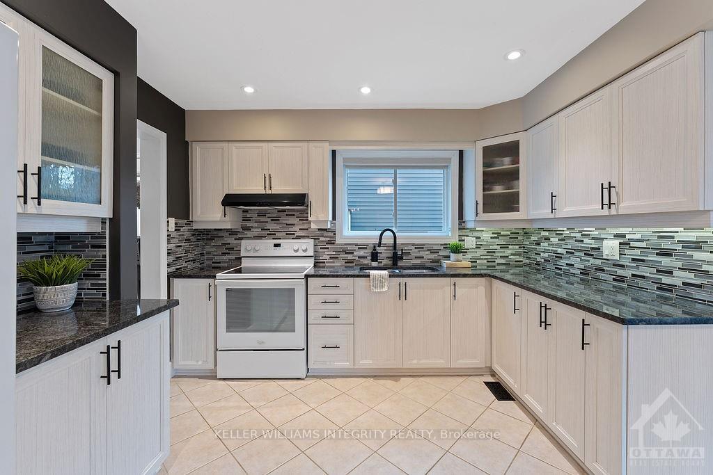 Photo 10 of 65 Hawley Crescent, Ottawa, Kanata - Bridlewood — HOMEH