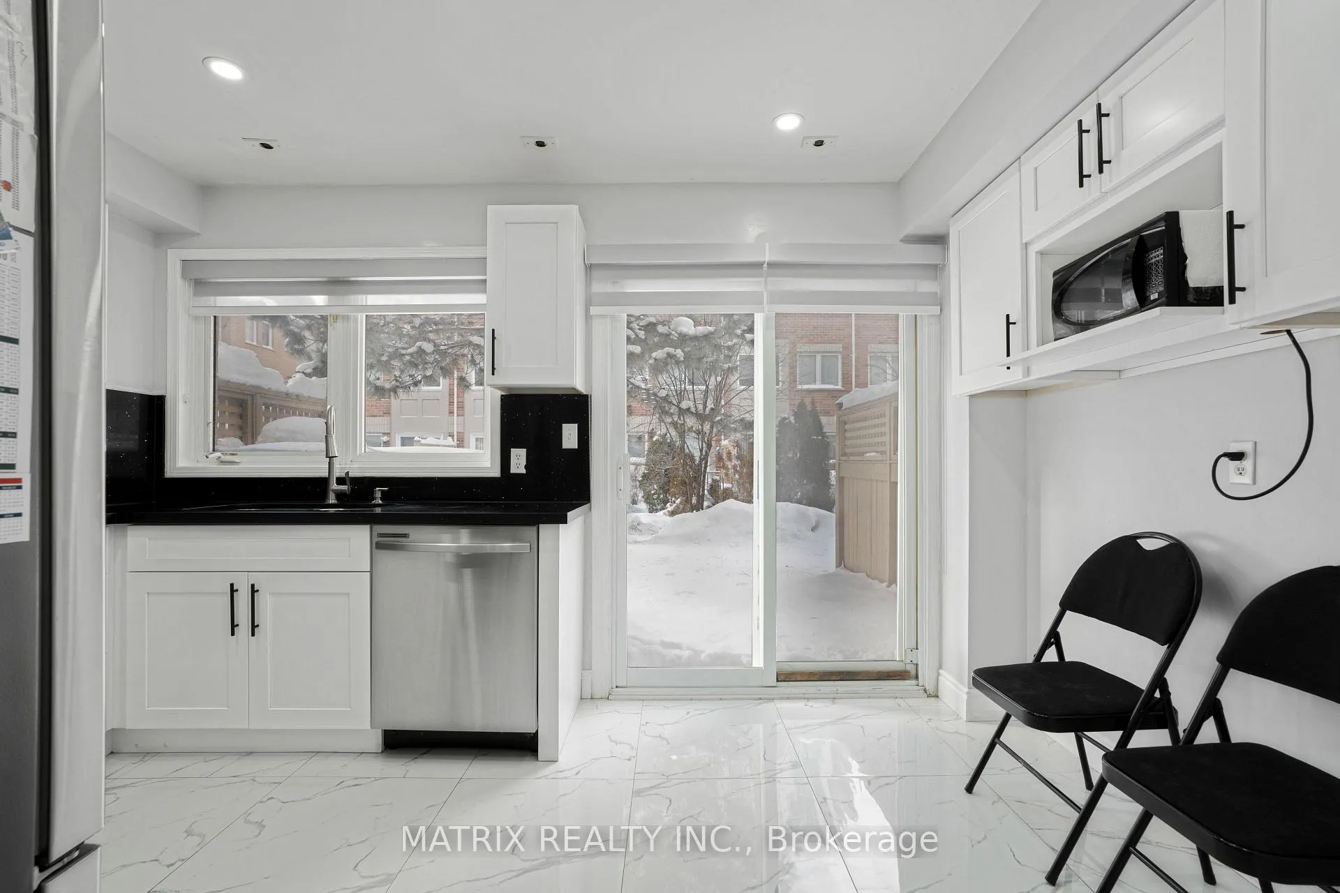 Photo 6 of Unit 1508, 36 Lee Centre Dr, Scarborough, Woburn — HOMEH