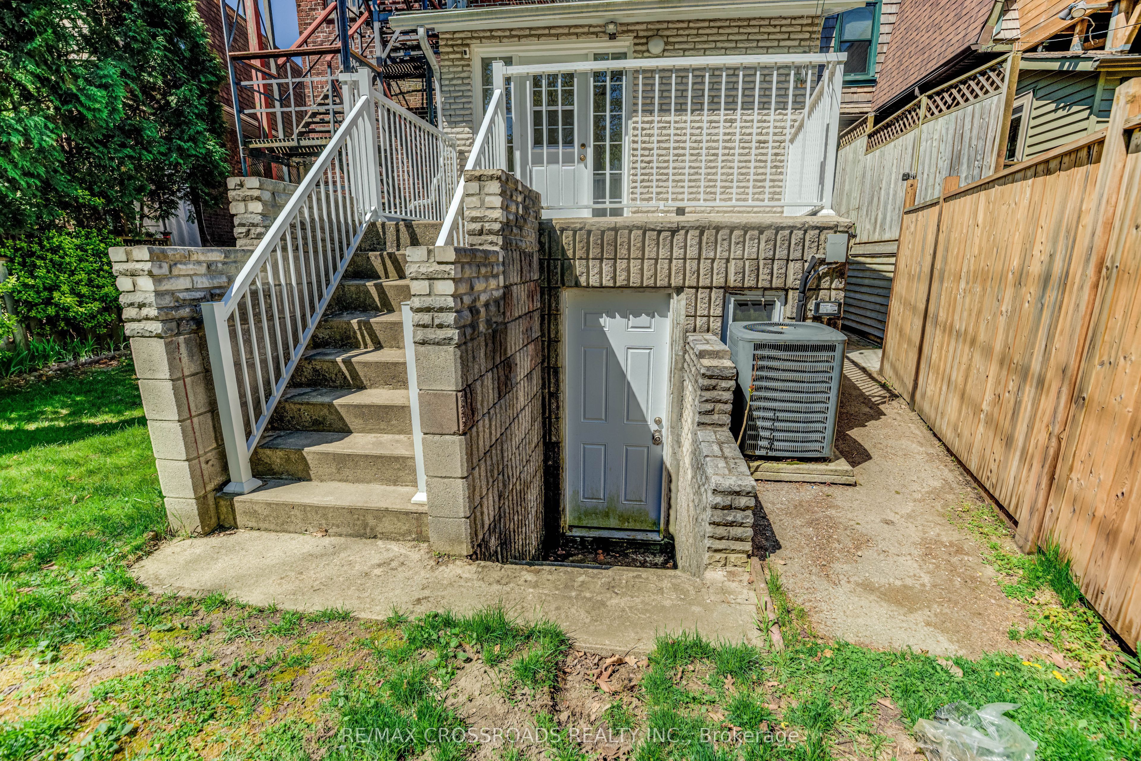 Photo 85 of 89 Wembley Drive, Toronto, Woodbine Corridor — HOMEH