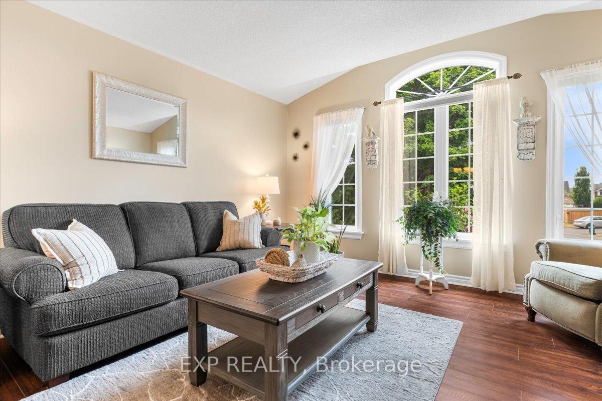 Photo 14 of 24 Carlow Court, Belleville, Belleville Ward — HOMEH