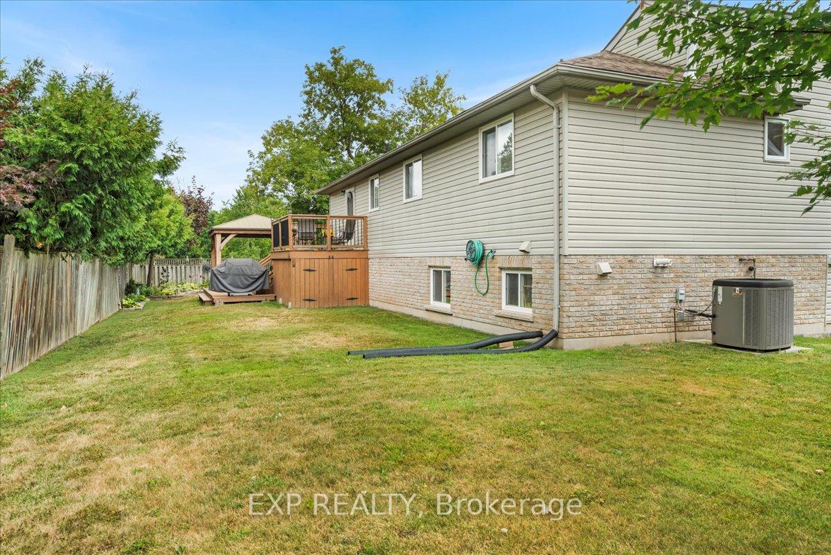 Photo 40 of 24 Carlow Court, Belleville, Belleville Ward — HOMEH