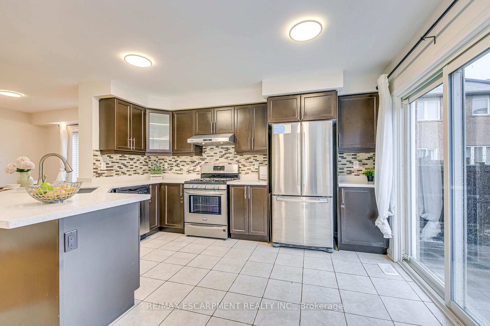 Photo 12 of 614 Cargill Path, Milton, Coates — HOMEH