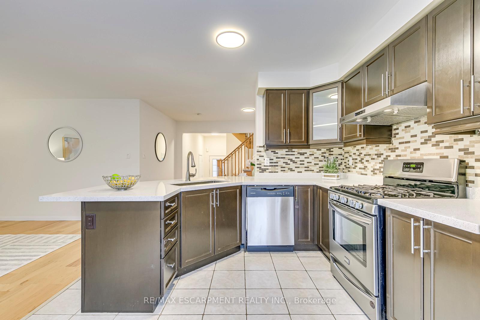 Photo 13 of 614 Cargill Path, Milton, Coates — HOMEH