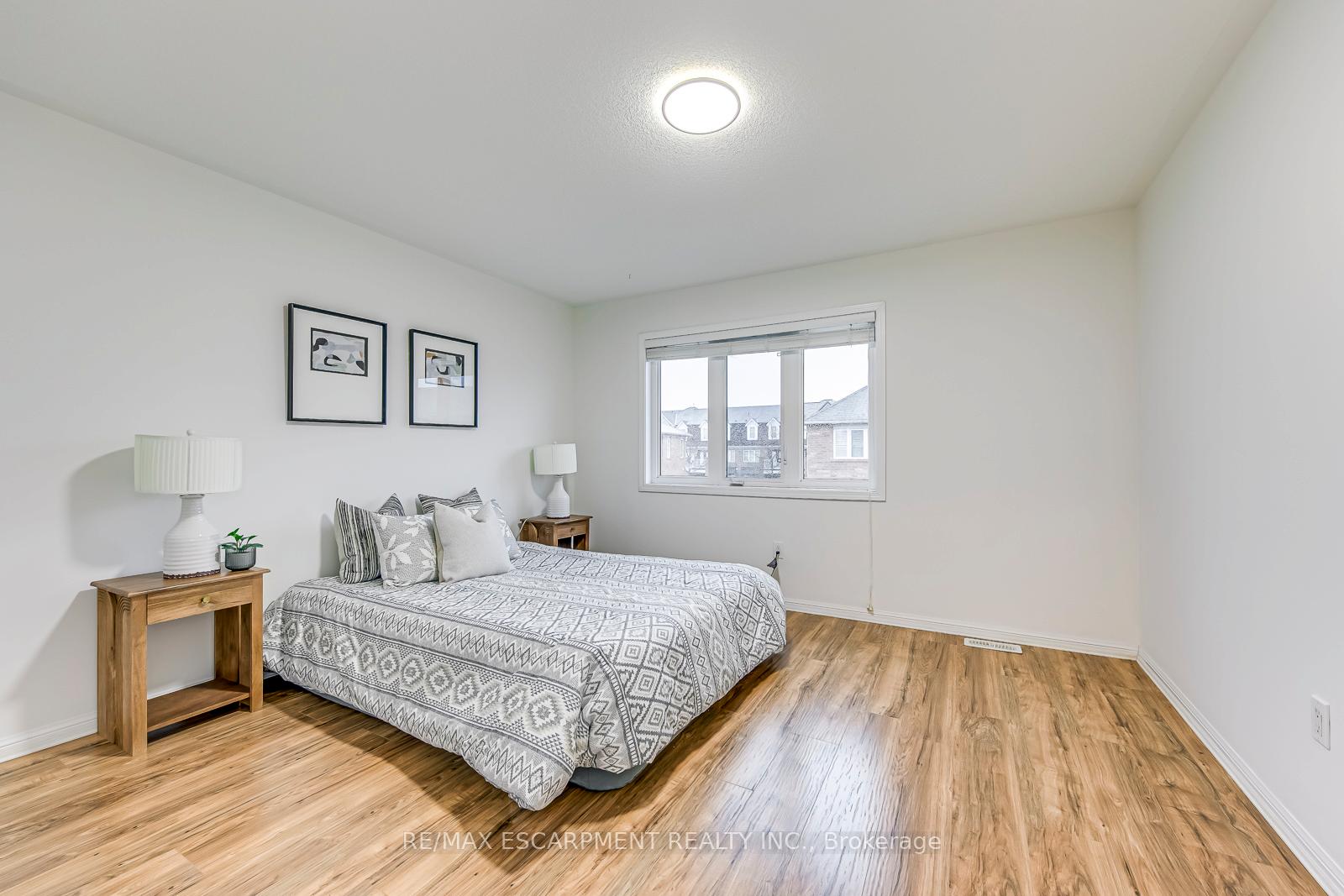 Photo 19 of 614 Cargill Path, Milton, Coates — HOMEH