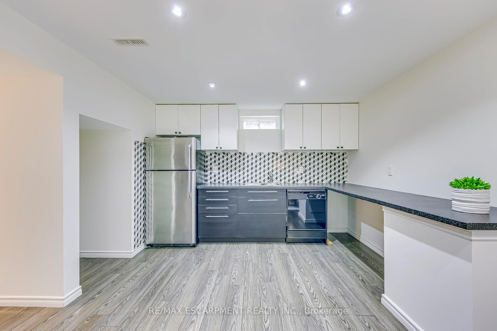 Photo 36 of 614 Cargill Path, Milton, Coates — HOMEH
