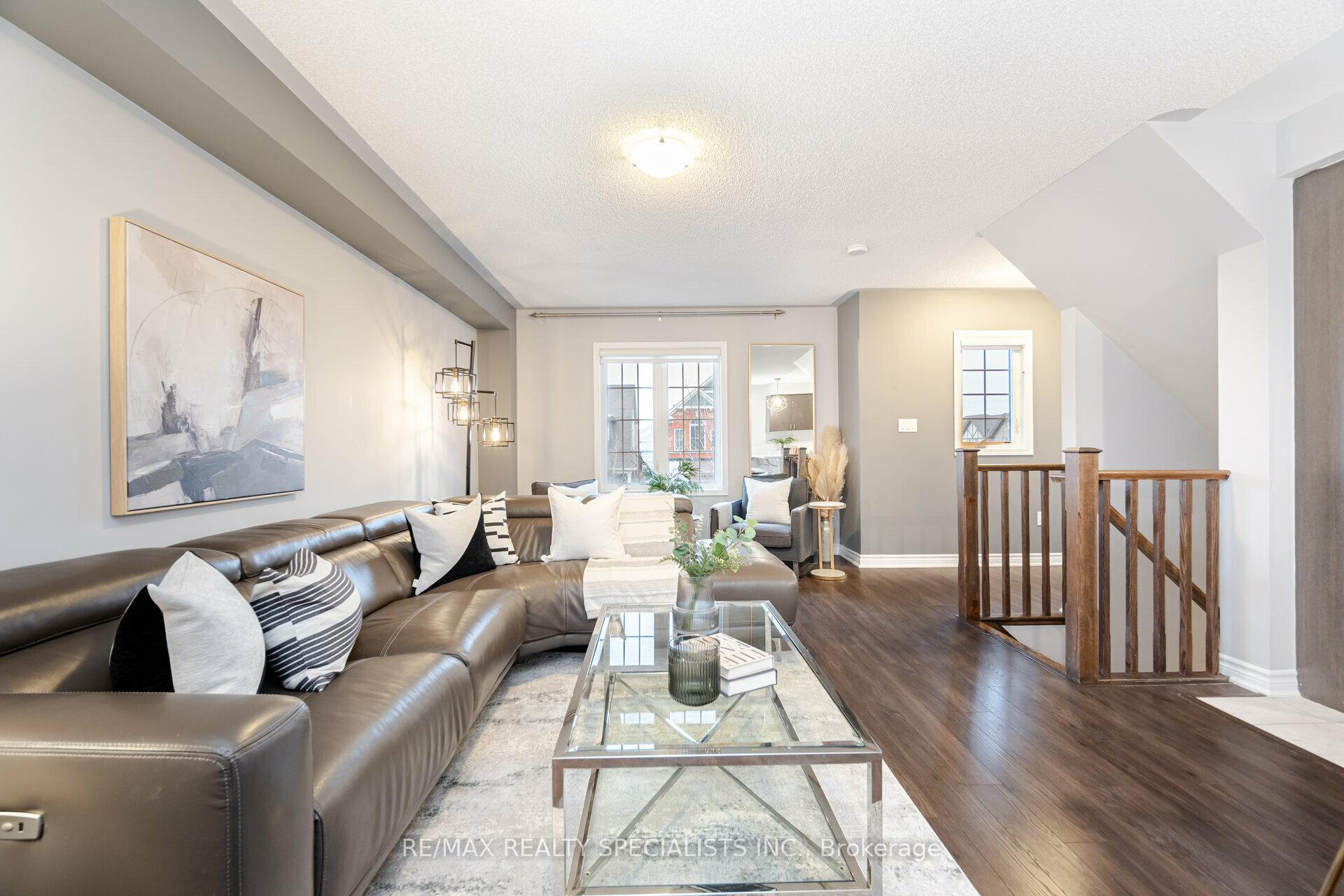 Photo 5 of 1629 Gainer Crescent, Milton, Clarke — HOMEH