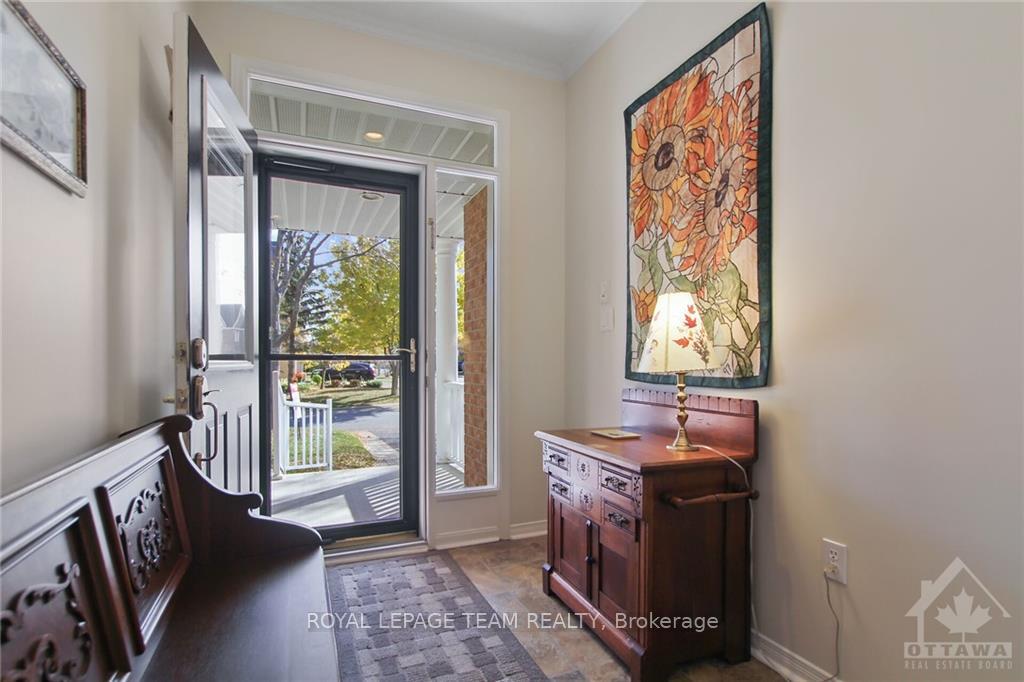 Photo 3 of 317 Breckenridge Crescent, Ottawa, Kanata - Morgan's Grant/South March — HOMEH