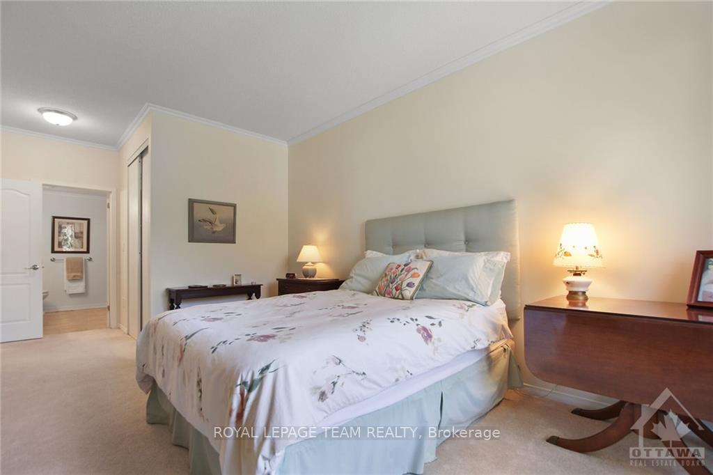 Photo 9 of 317 Breckenridge Crescent, Ottawa, Kanata - Morgan's Grant/South March — HOMEH
