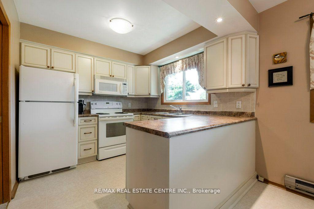 Photo 10 of 17 Mary Street, Milton, Old Milton — HOMEH