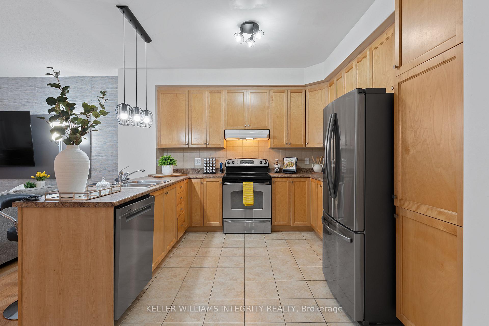 Photo 6 of 435 Celtic Ridge Crescent, Ottawa, Kanata - Morgan's Grant/South March — HOMEH